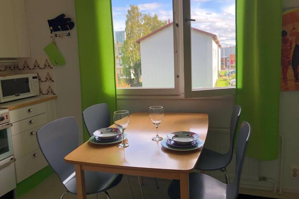 Vaerikaes Puutalokaksio 1-6 Hloelle, Ilm Parkit Daire Oulu Dış mekan fotoğraf